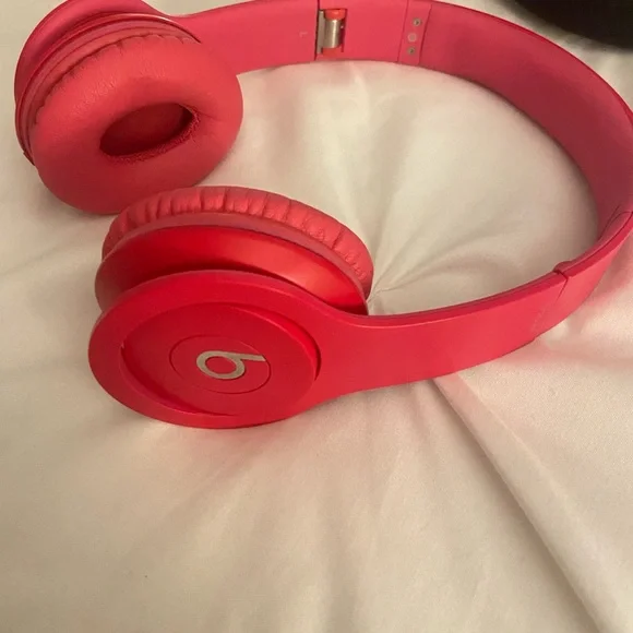Pink Beats Wired Headphones Like-New Conditon